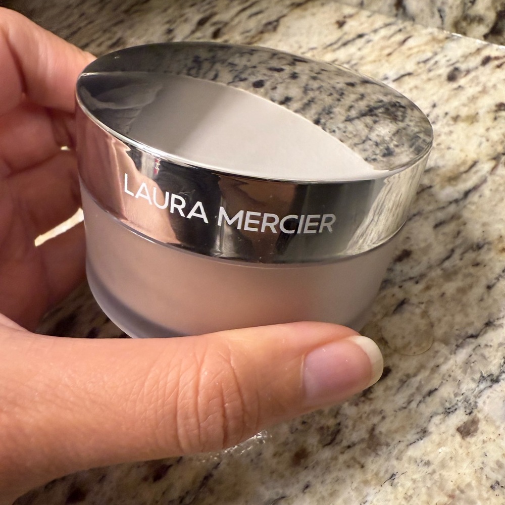 Laura Mercier Translucent Loose Setting Powder Light Catcher 1oz